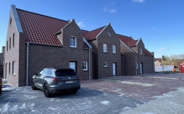 Mehrparteienhaus mit 6 Wohneinheiten in Rhauderfehn